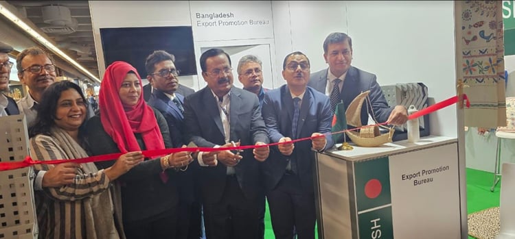 জার্মানির আম্বিয়ান্তে ফেয়ারে বাংলাদেশ প্যাভিলন উদ্বোধন করলেন বস্ত্র ও পাট মন্ত্রী