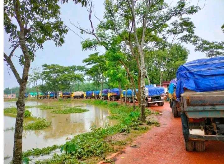 সিলেটে ভারতীয় চিনি বোঝাইকৃত ১৪ ট্রাক আটক