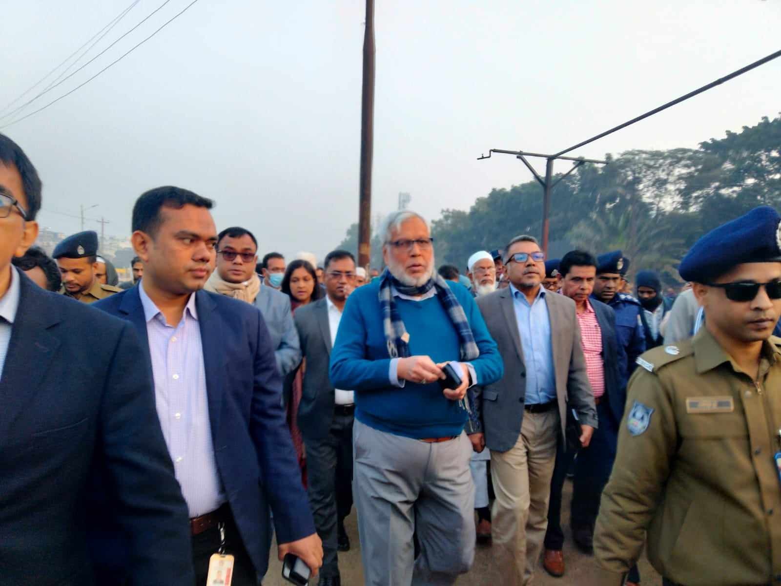 জনদুর্ভোগ লাঘবে অন্তর্বর্তীকালীন সরকার আন্তরিকভাবে কাজ করে যাচ্ছে : মুহাম্মদ ফাওজুল কবির খান