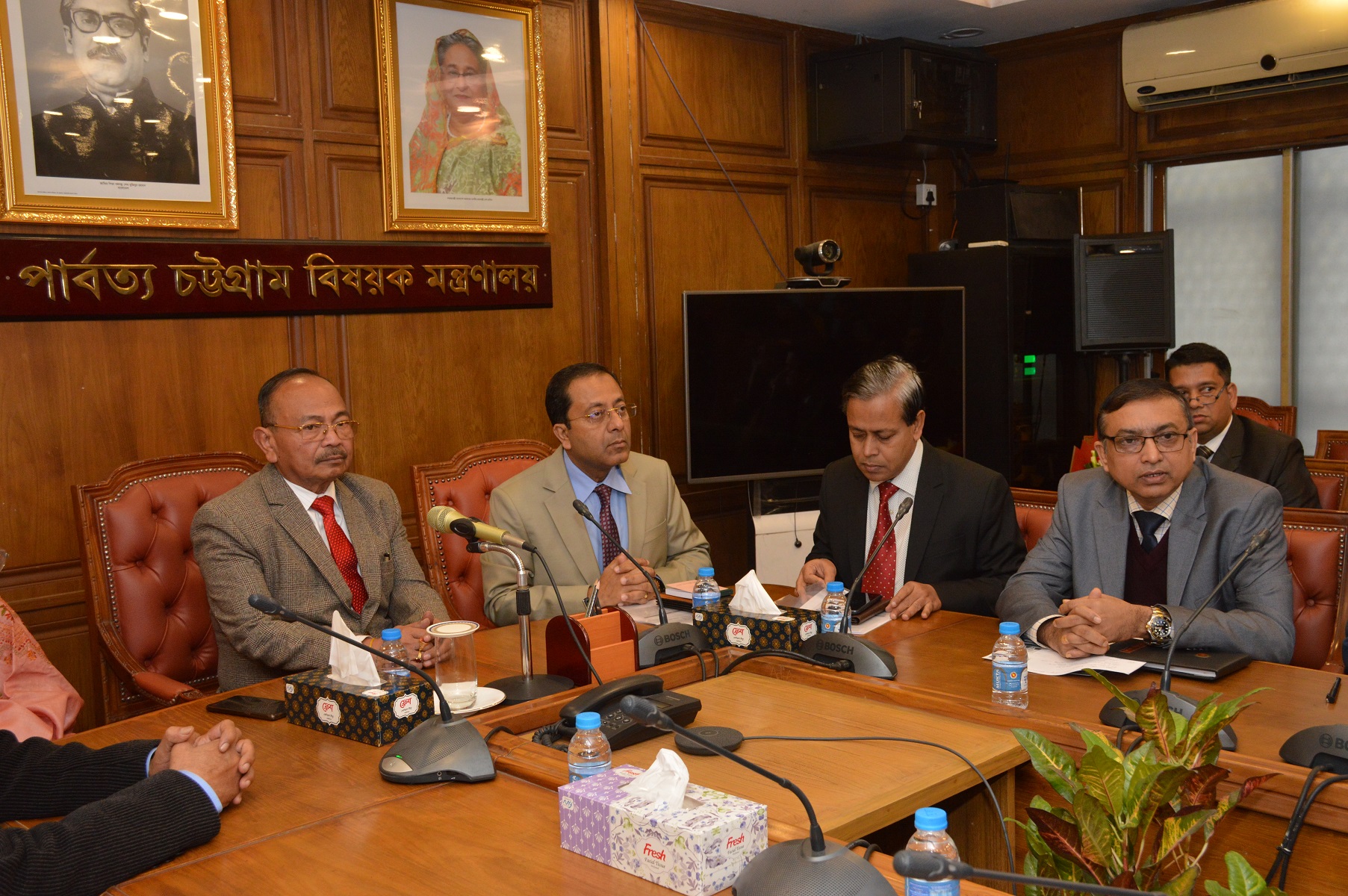 বঙ্গবন্ধুর স্বপ্নের সোনার বাংলা ও প্রধানমন্ত্রীর স্মার্ট বাংলাদেশ বাস্তবায়নে কাজ করতে চাই-পার্বত্য প্রতিমন্ত্রী