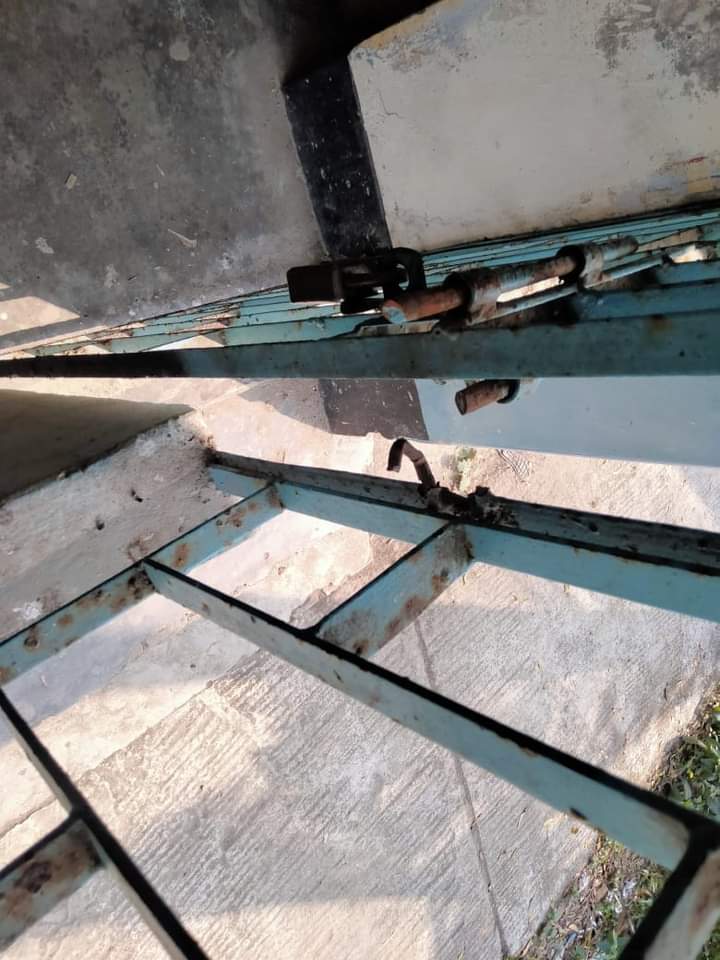 নলছিটিতে কলেজের ল্যাব থেকে ১৬ টি ল্যাপটপ চুরি