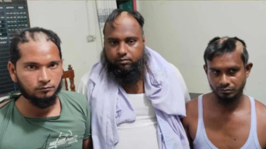 মাদ্রাসার টাকা তুলতে গিয়ে গণপিটুনির শিকার তিন খাদেম