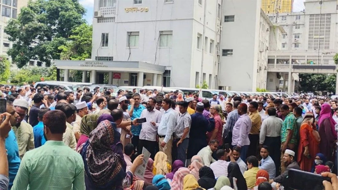 দাবি মানা না হলে সচিবালয়ের আন্দোলন আরও কঠোর হবে!